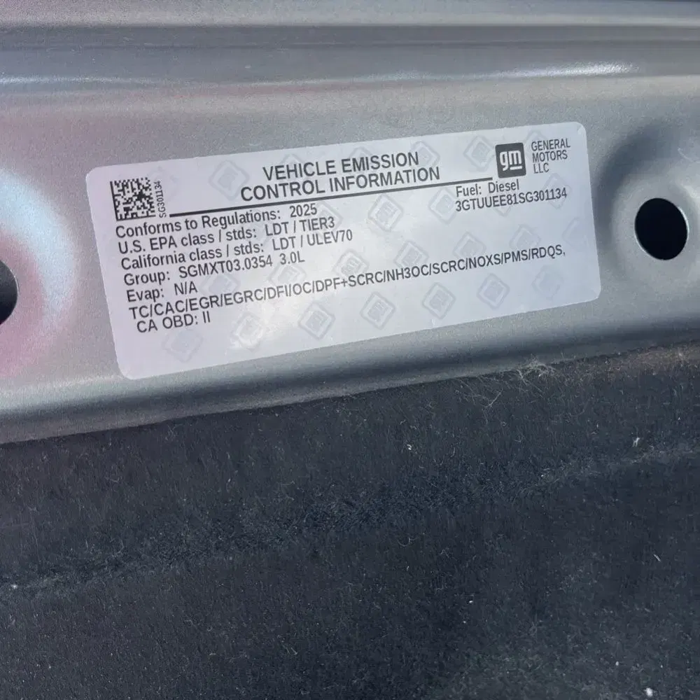 2025 GMC Sierra 1500 AT4