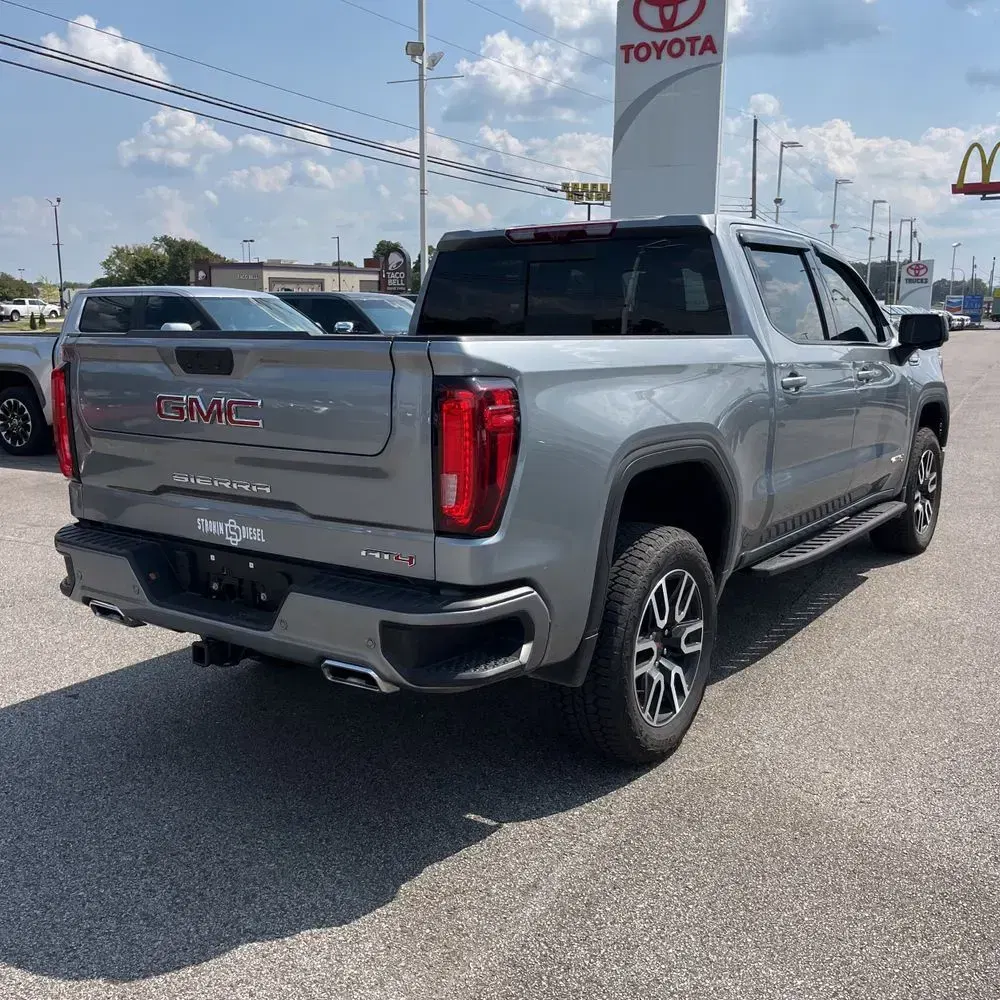 2025 GMC Sierra 1500 AT4