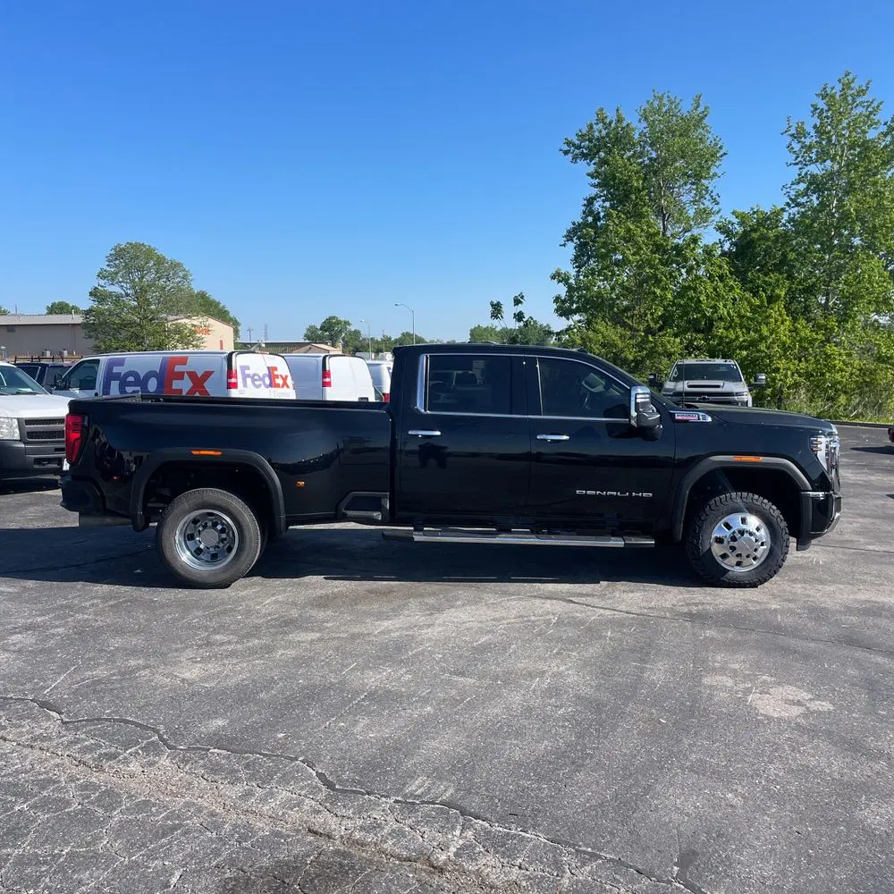 2024 GMC Sierra 3500HD Denali