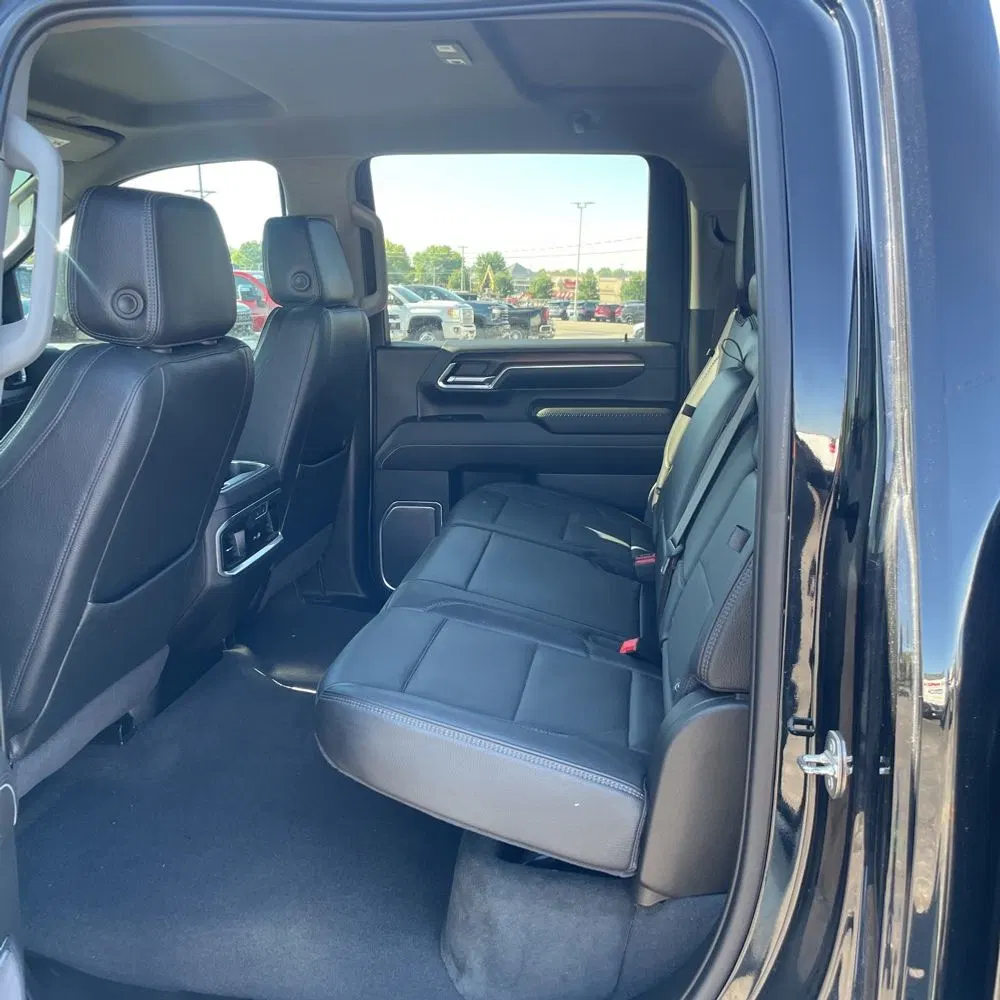 2024 GMC Sierra 3500HD Denali
