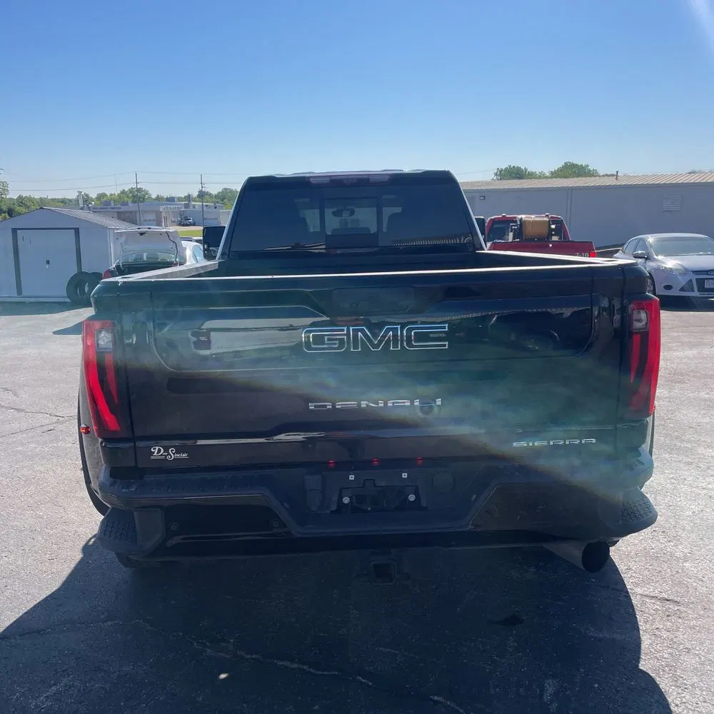2024 GMC Sierra 3500HD Denali