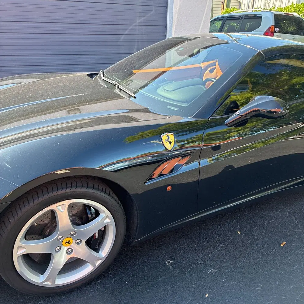 2010 Ferrari California Base