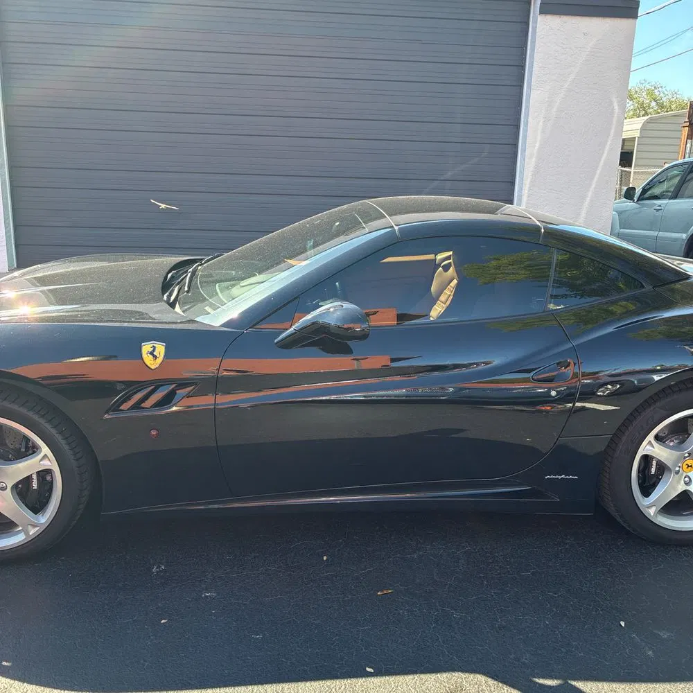 2010 Ferrari California Base