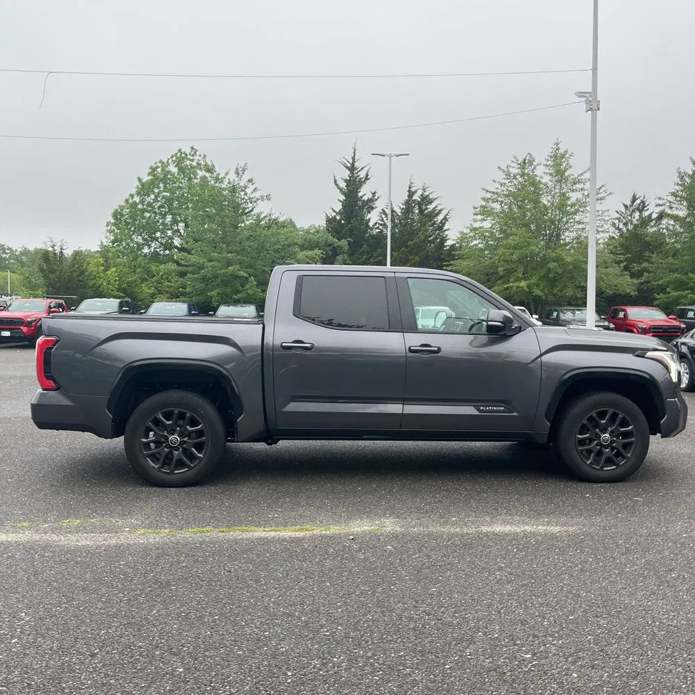 2024 Toyota Tundra Platinum HV
