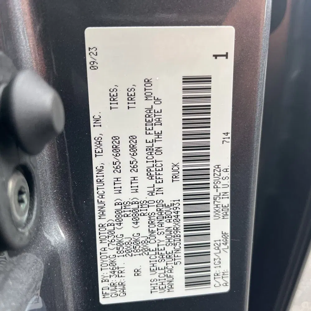 2024 Toyota Tundra Platinum HV