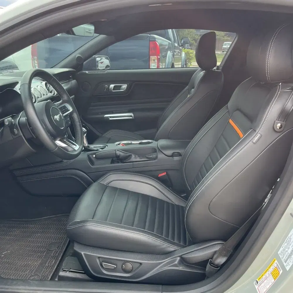 2022 Ford Mustang Mach 1