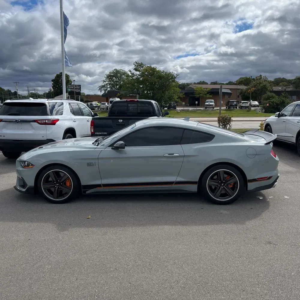2022 Ford Mustang Mach 1