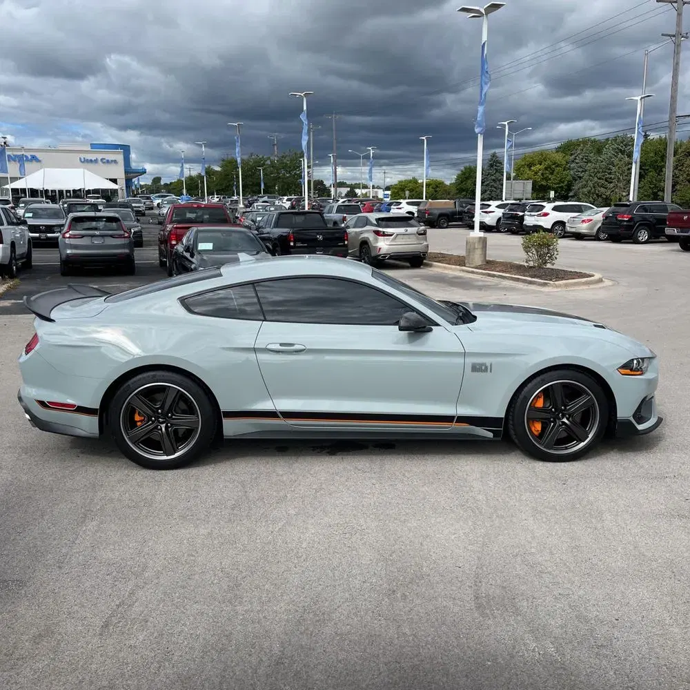 2022 Ford Mustang Mach 1