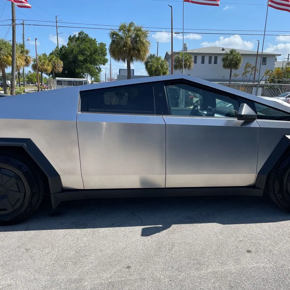2024 Tesla Cybertruck Base
