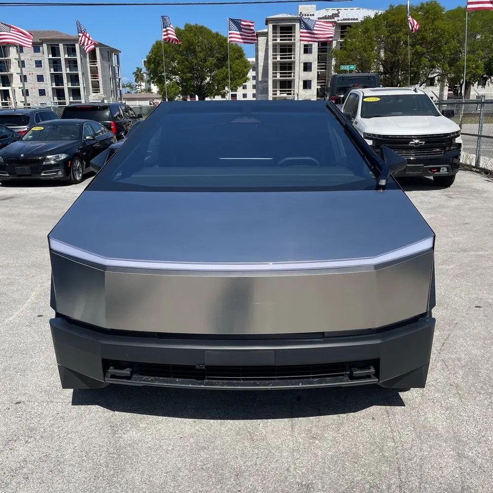 2024 Tesla Cybertruck Base