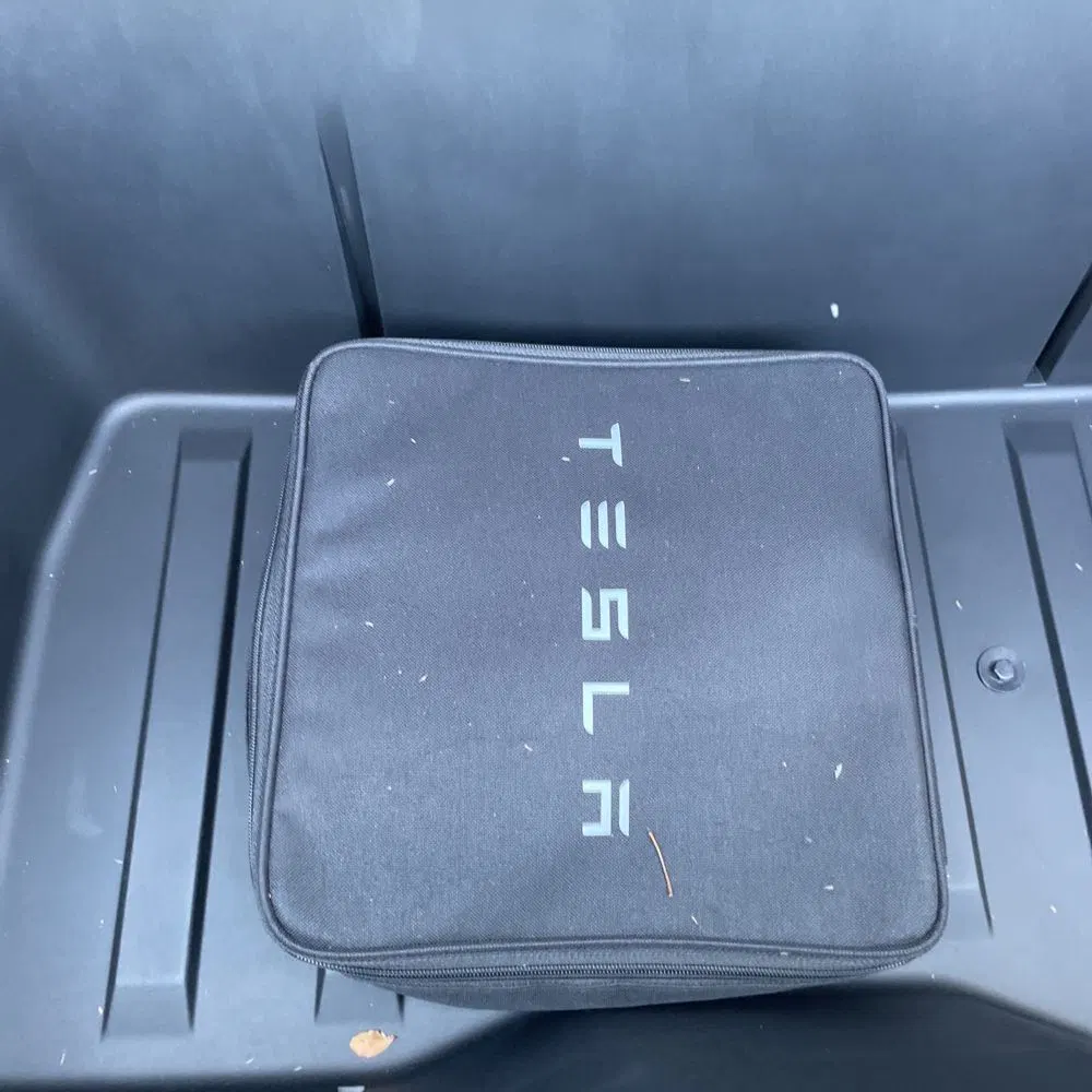 2024 Tesla Cybertruck Base