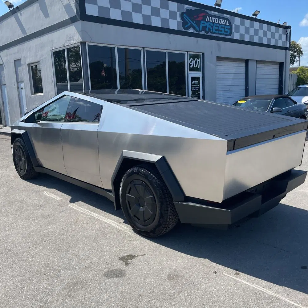 2024 Tesla Cybertruck Base
