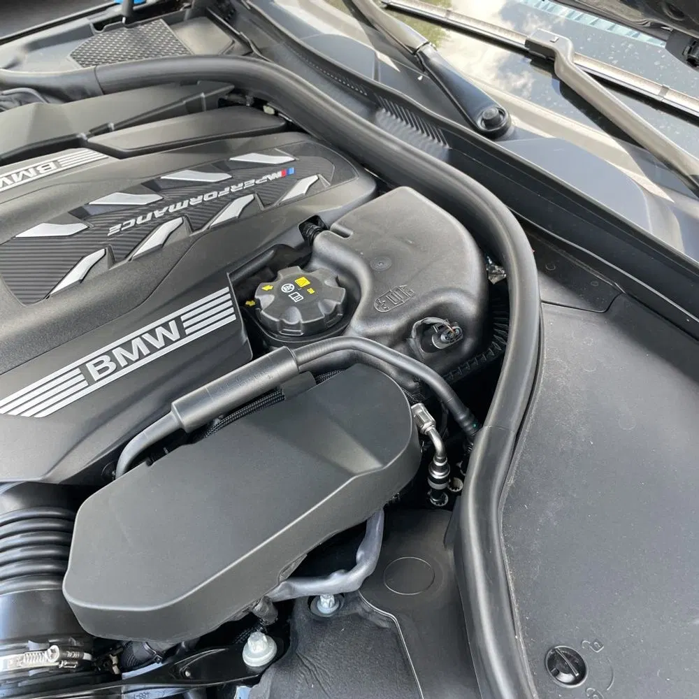 2025 BMW 8-Series M850i xDrive
