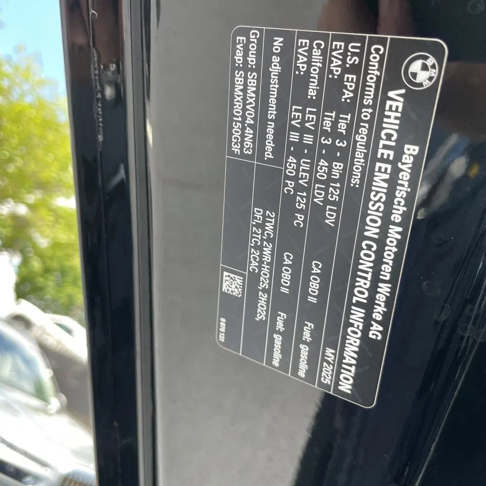 2025 BMW 8-Series M850i xDrive