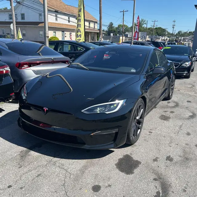 2025 Tesla Model S Plaid