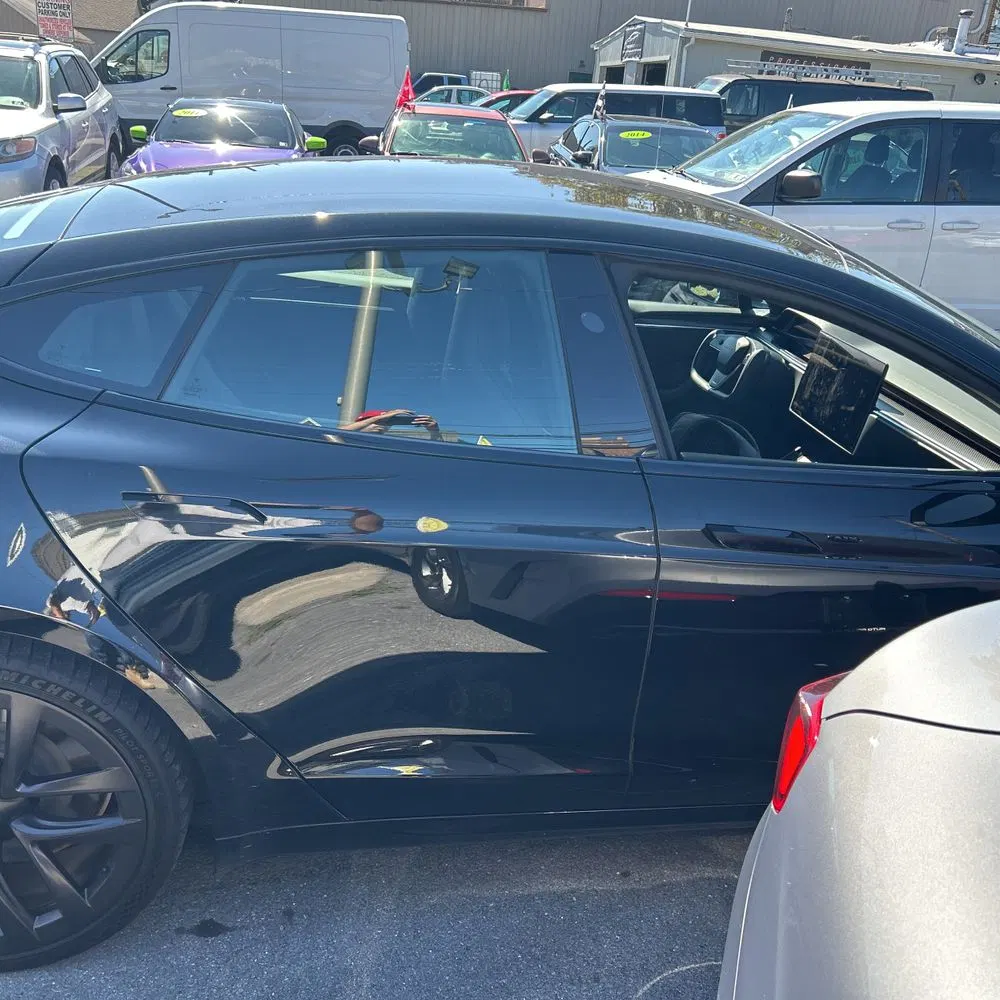 2025 Tesla Model S Plaid