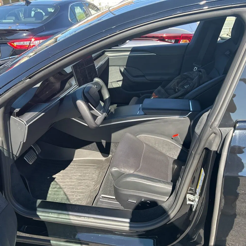 2025 Tesla Model S Plaid