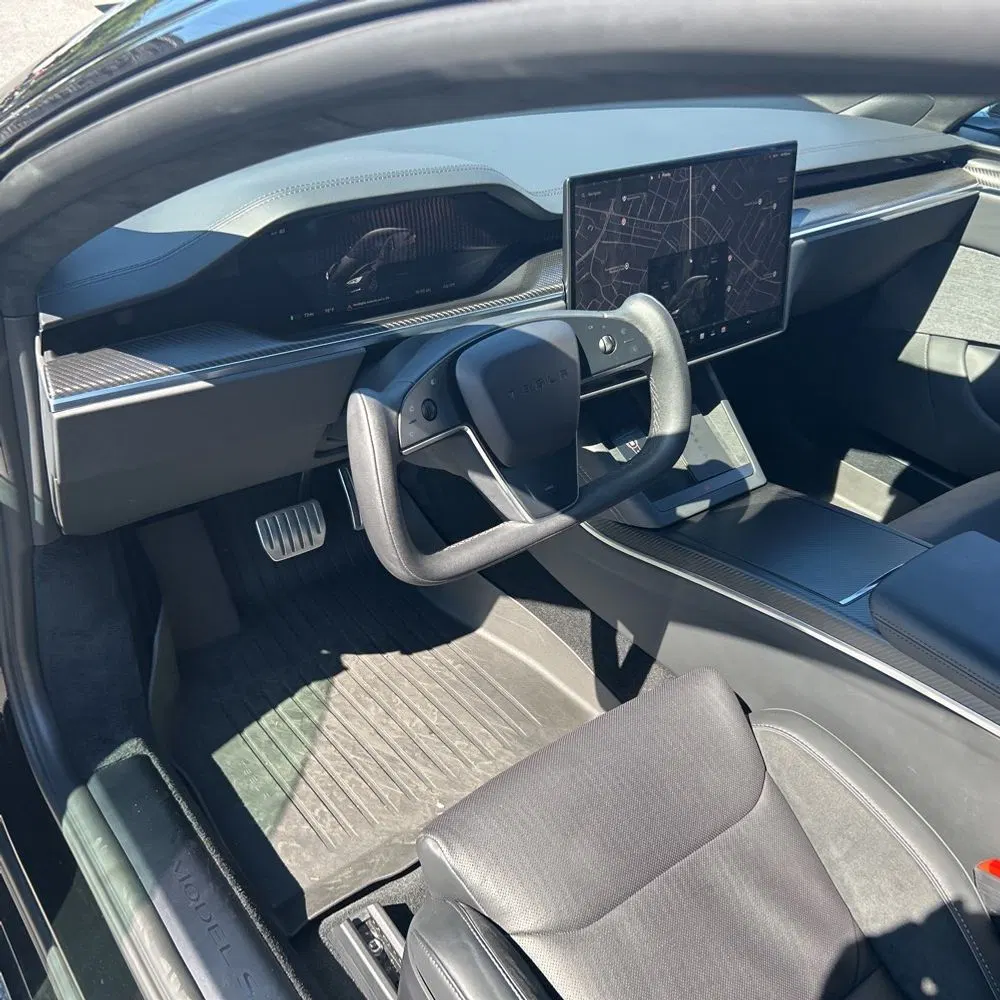 2025 Tesla Model S Plaid