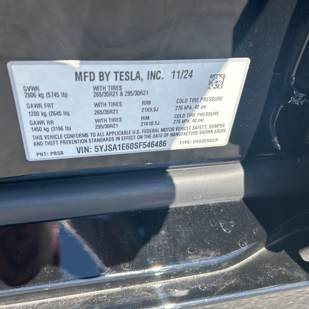 2025 Tesla Model S Plaid