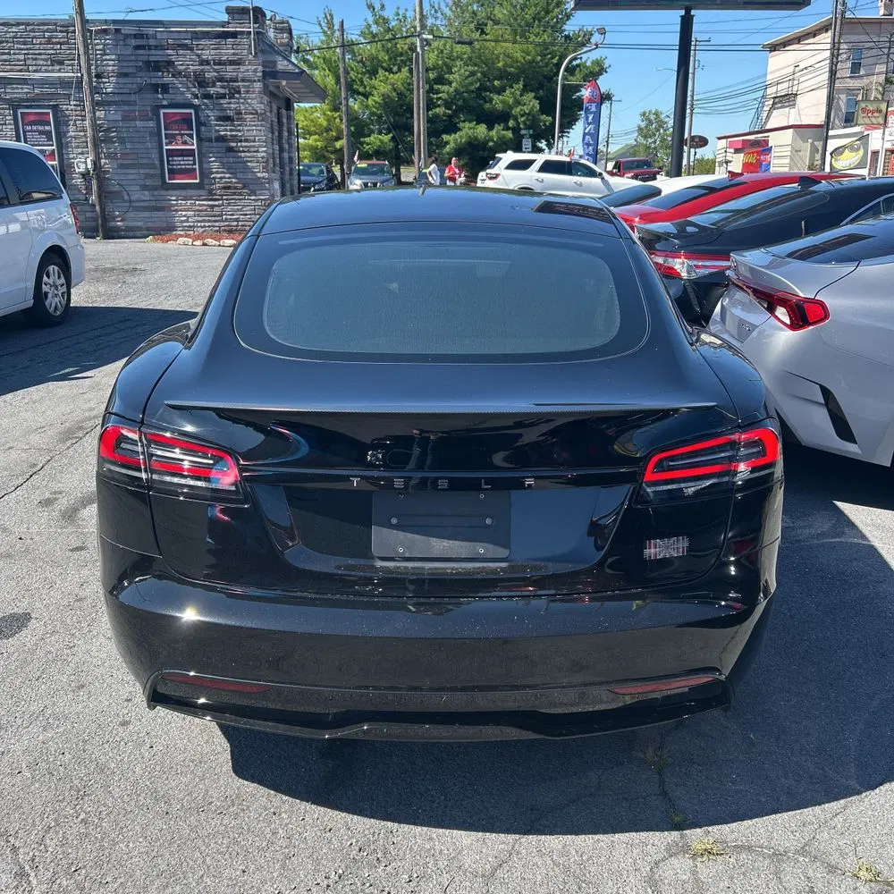 2025 Tesla Model S Plaid
