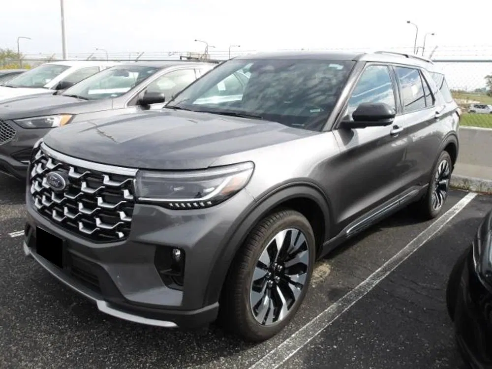 2025 Ford Explorer Platinum