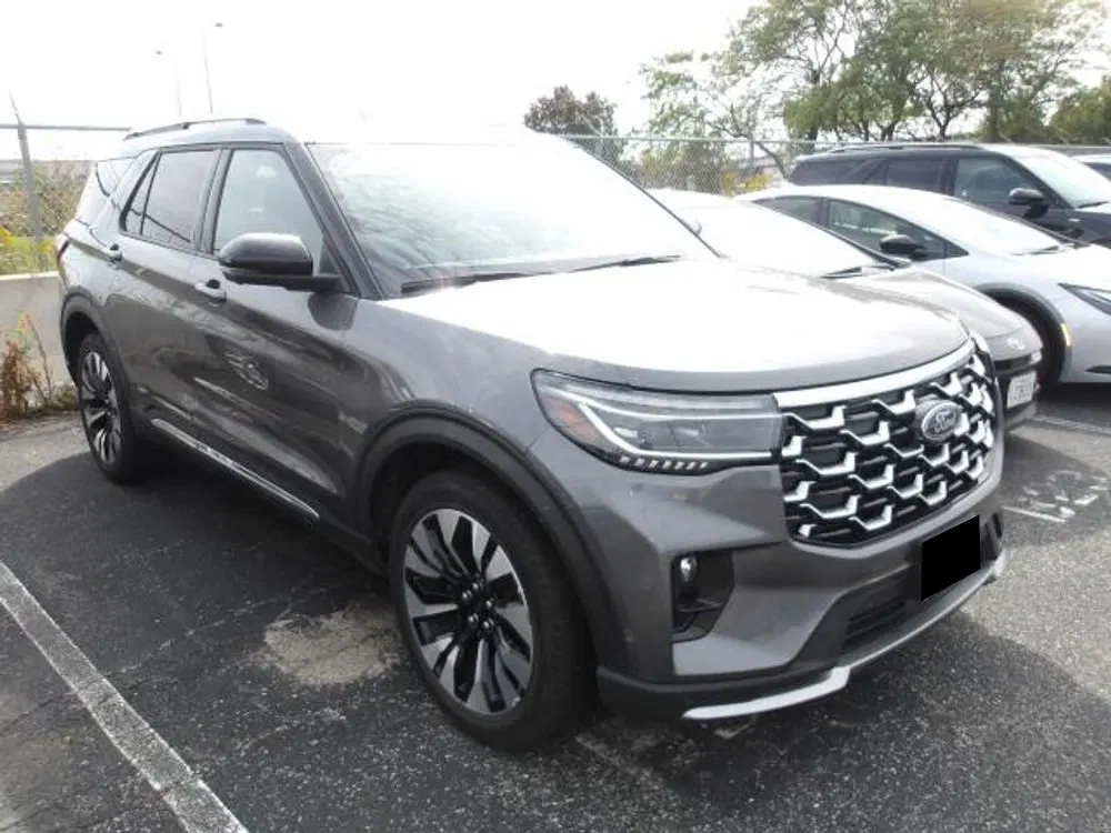 2025 Ford Explorer Platinum