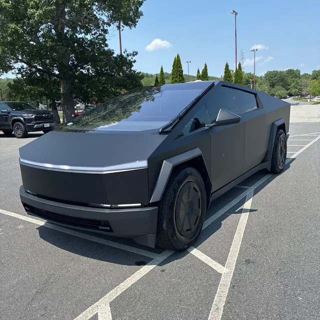 2024 Tesla Cybertruck Base