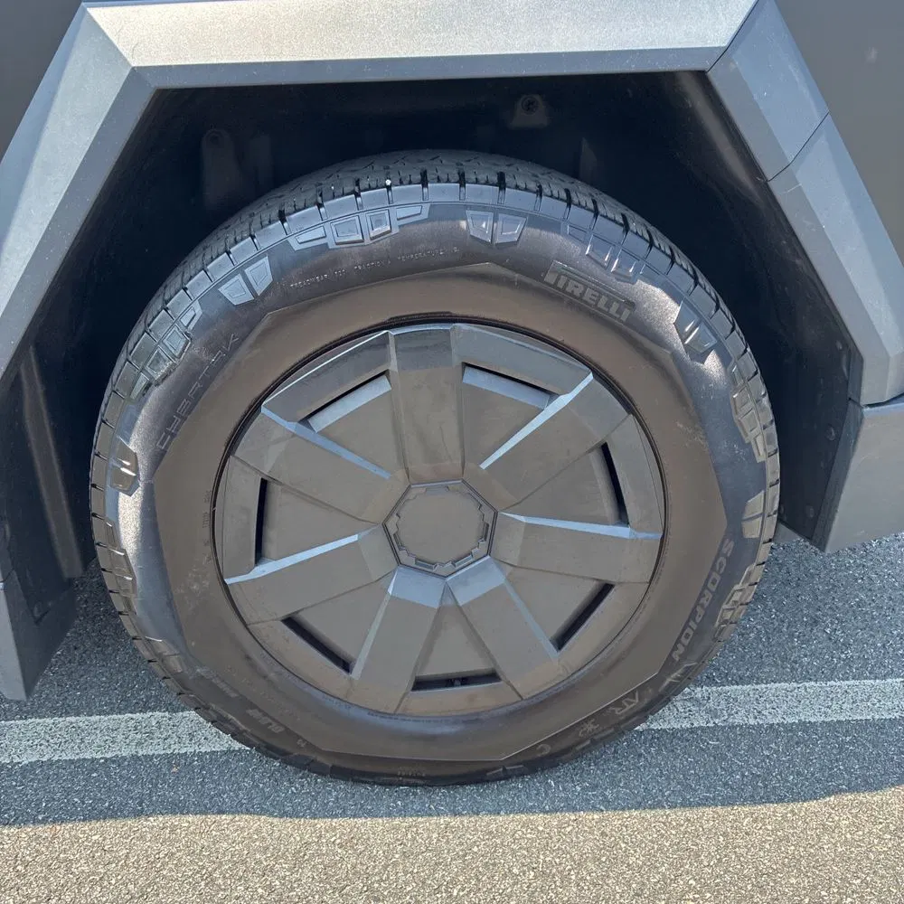 2024 Tesla Cybertruck Base
