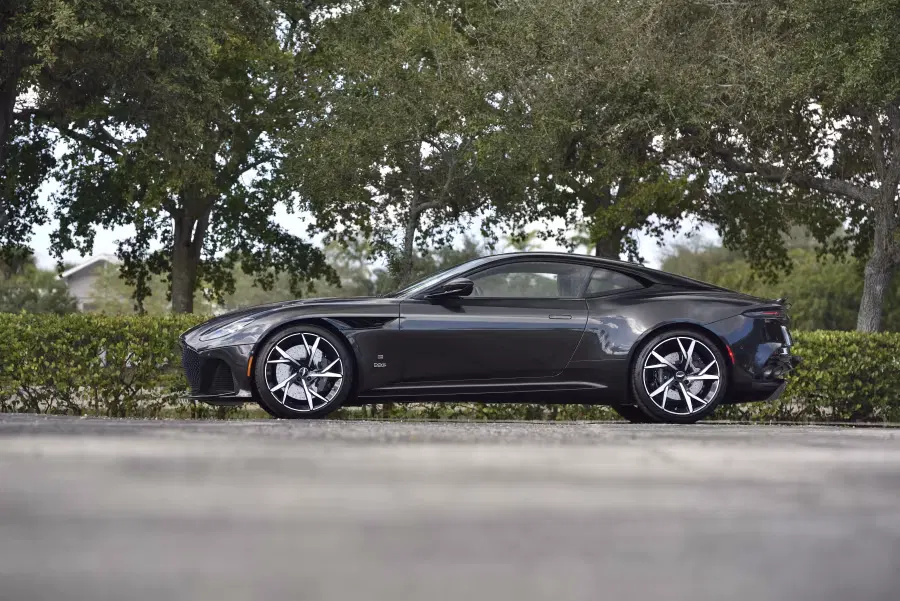 2021 Aston Martin DBS Superleggera 007 Edition