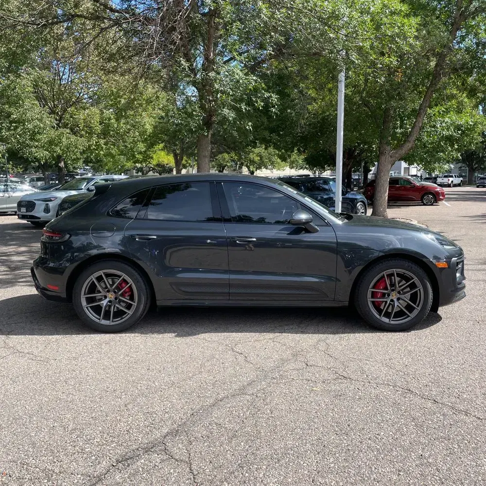 2022 Porsche Macan S