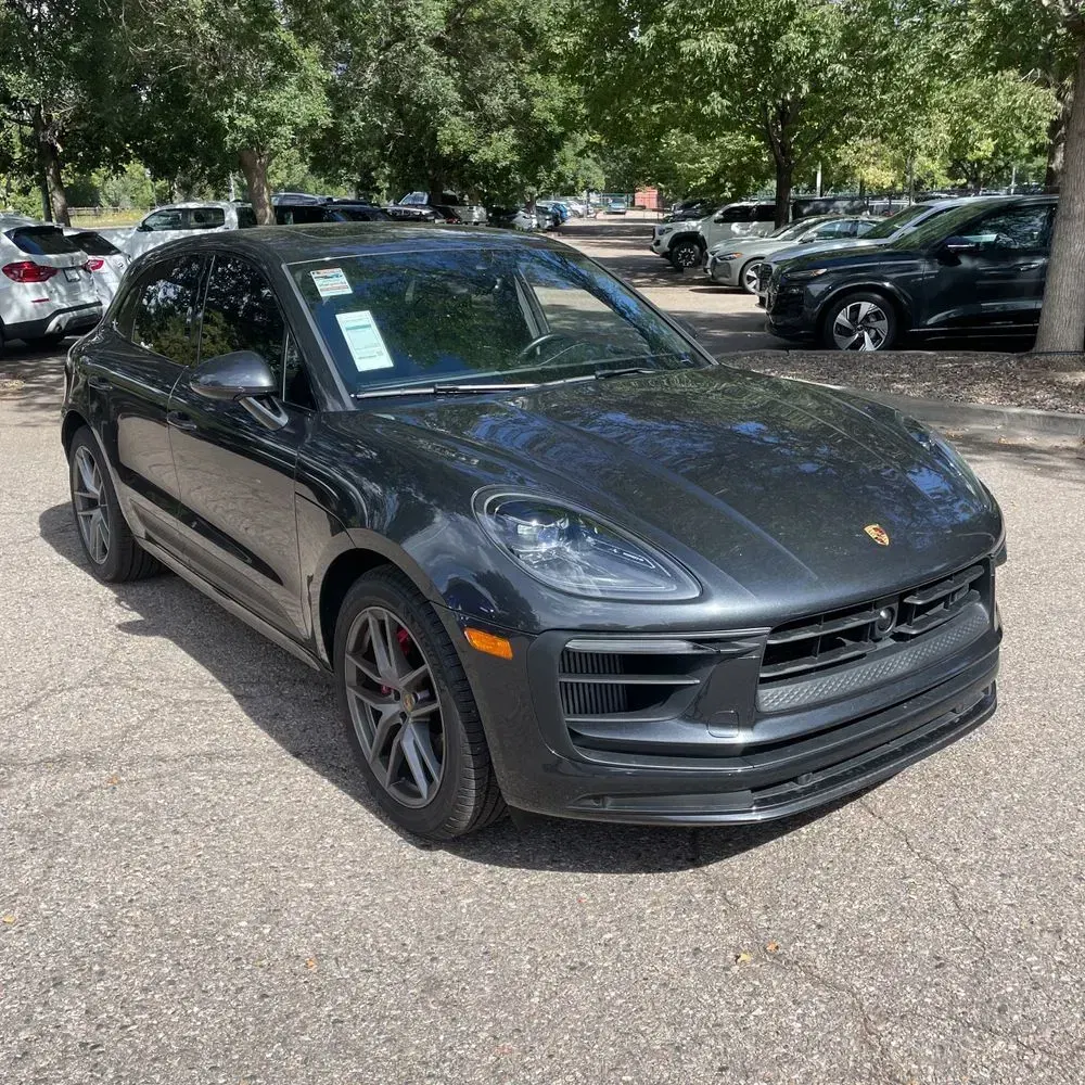2022 Porsche Macan S