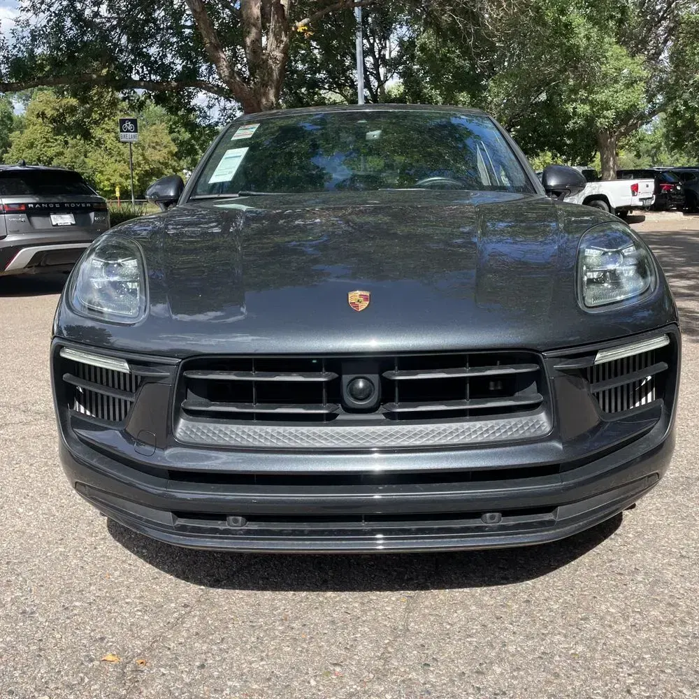 2022 Porsche Macan S