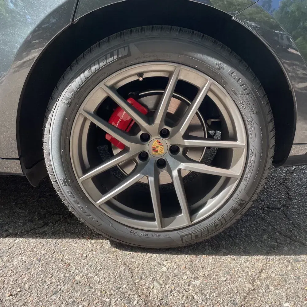 2022 Porsche Macan S