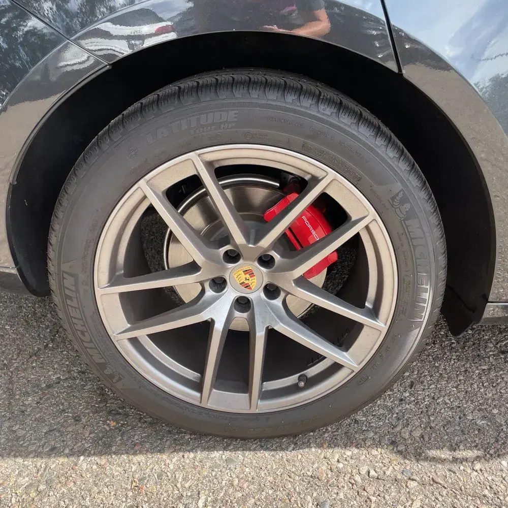 2022 Porsche Macan S