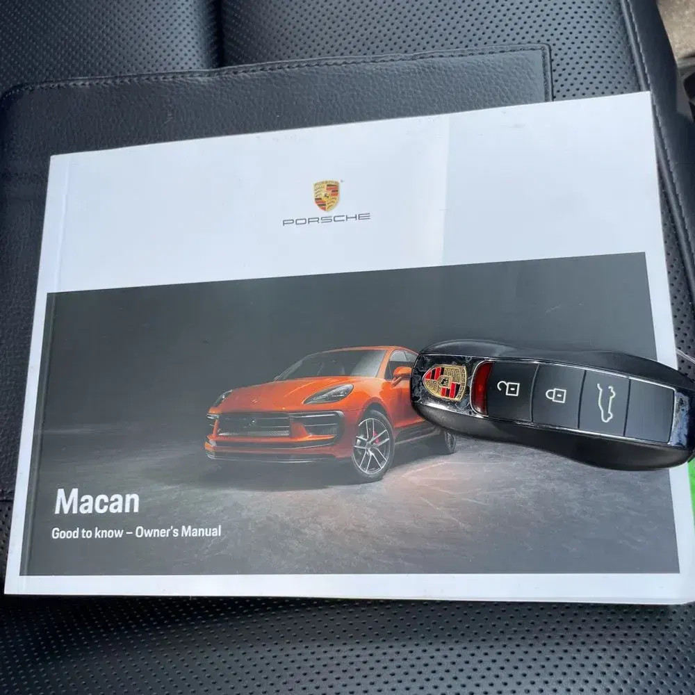 2022 Porsche Macan S