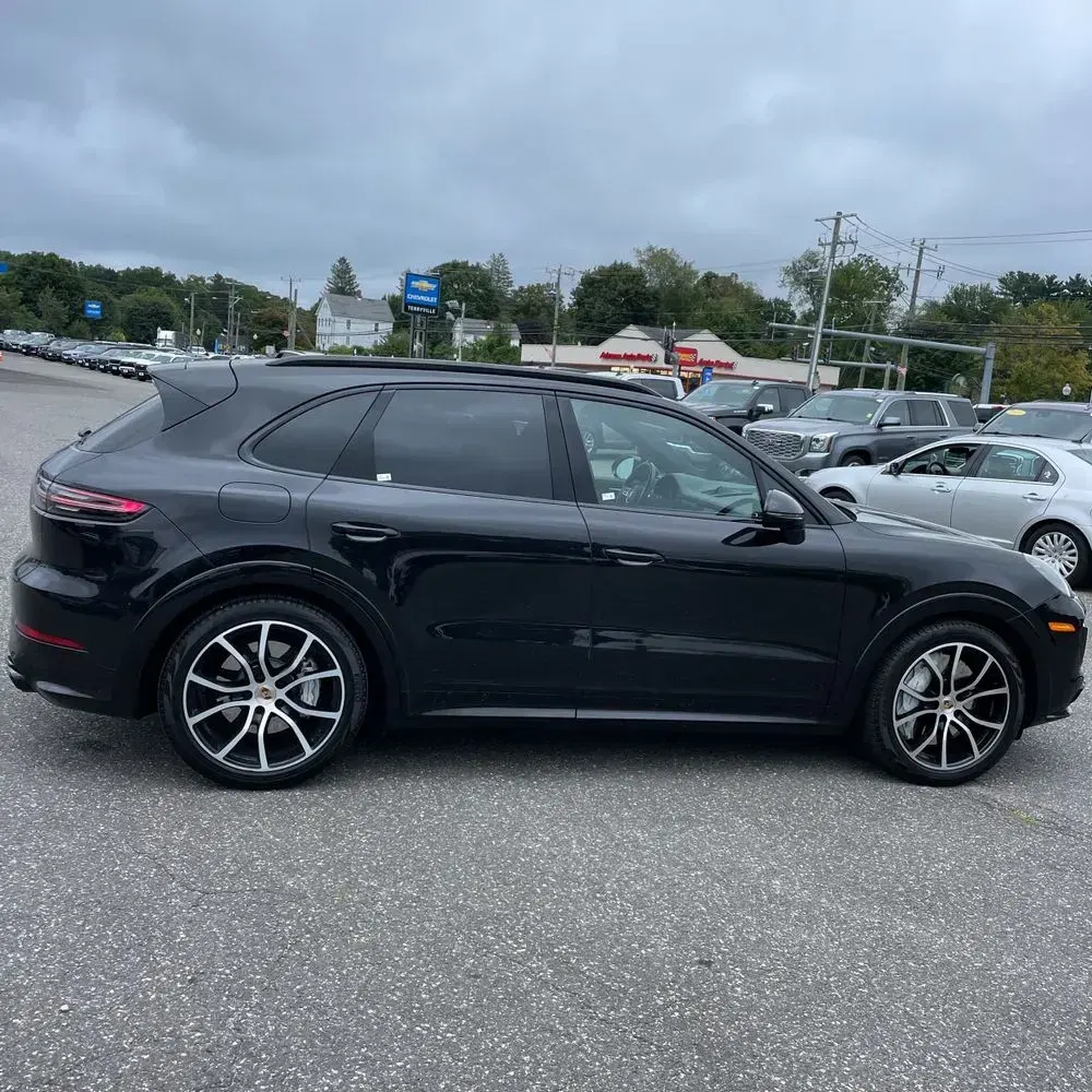 2021 Porsche Cayenne Turbo