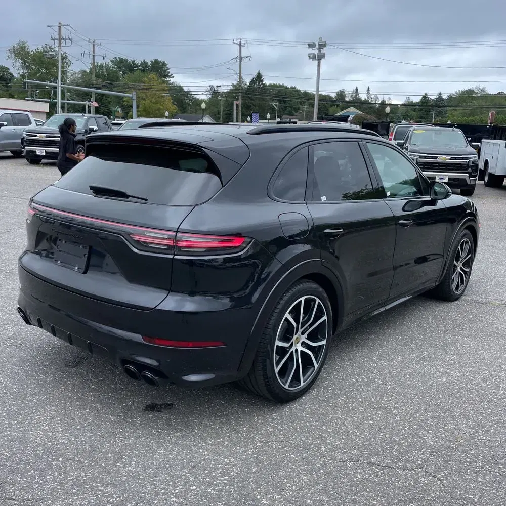 2021 Porsche Cayenne Turbo