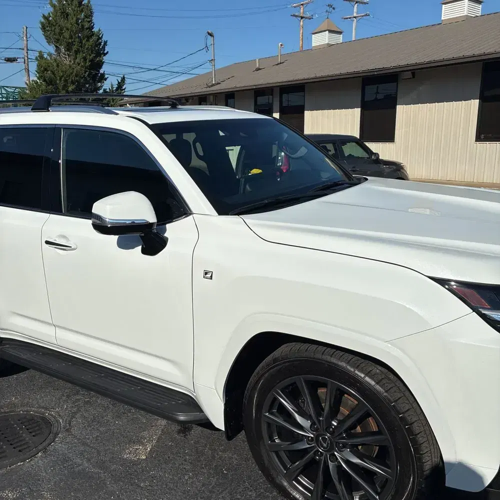 2024 Lexus LX 600 F SPORT Handling