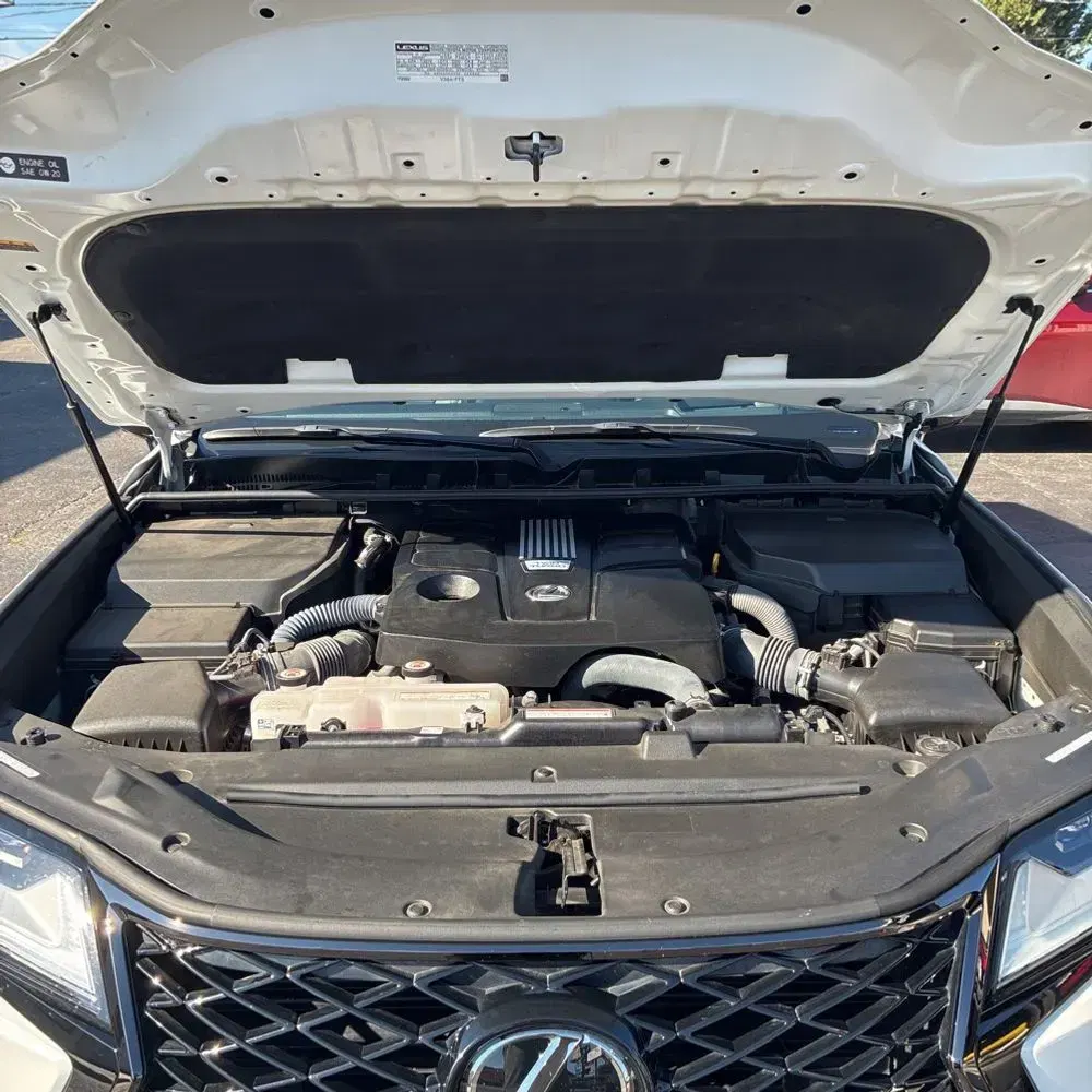 2024 Lexus LX 600 F SPORT Handling
