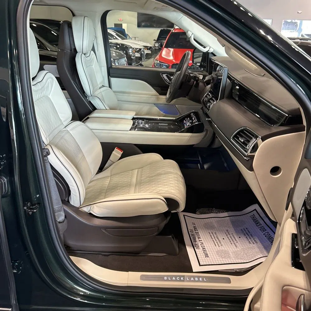 2024 Lincoln Navigator Black Label