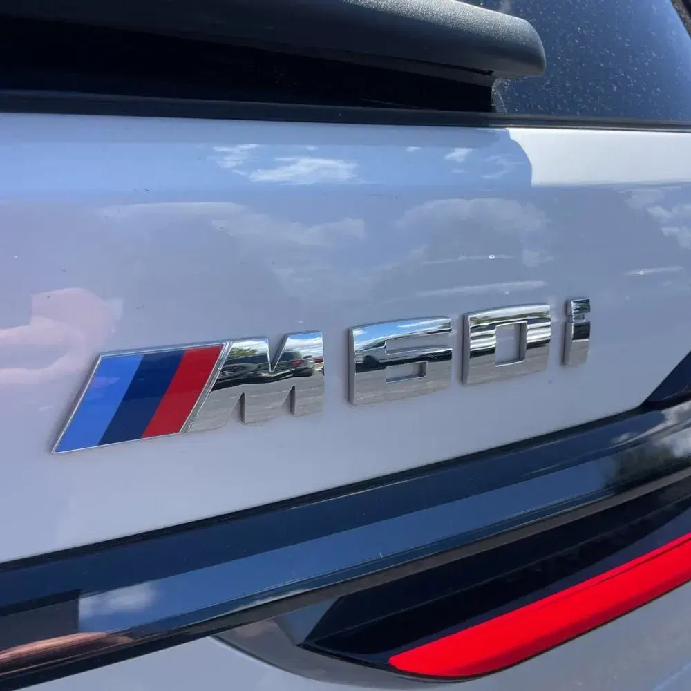 2024 BMW X7 M60i