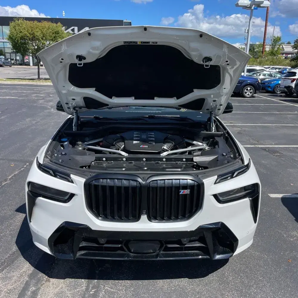 2024 BMW X7 M60i