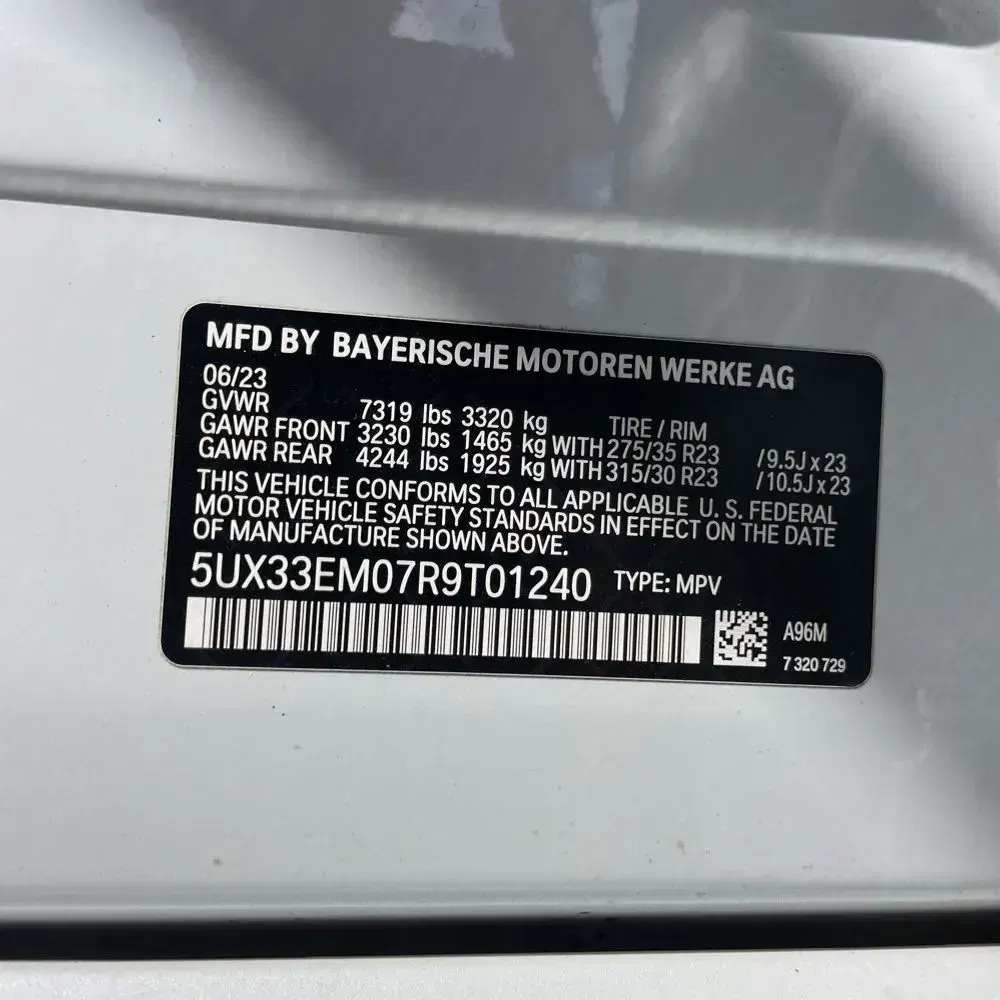 2024 BMW X7 M60i