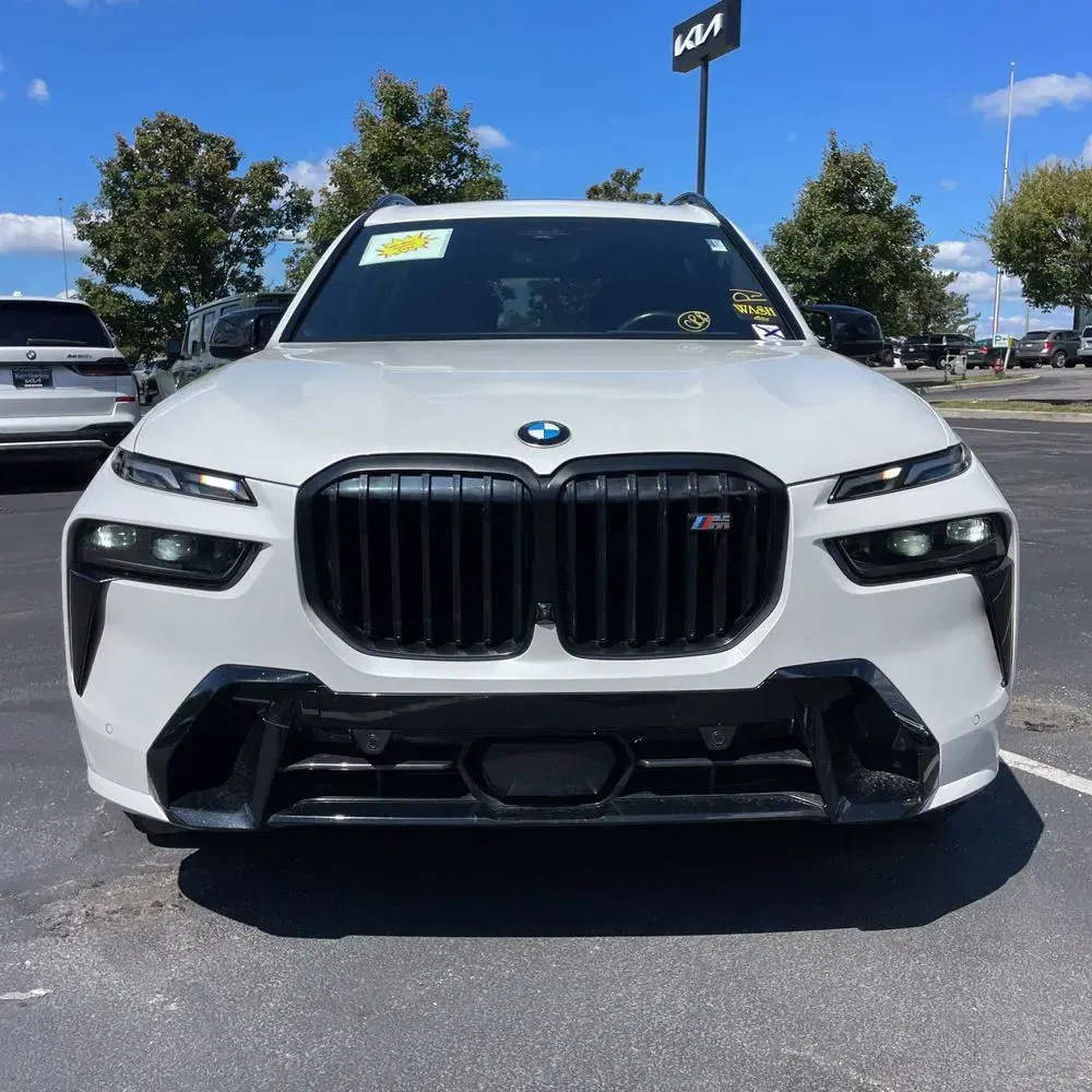 2024 BMW X7 M60i
