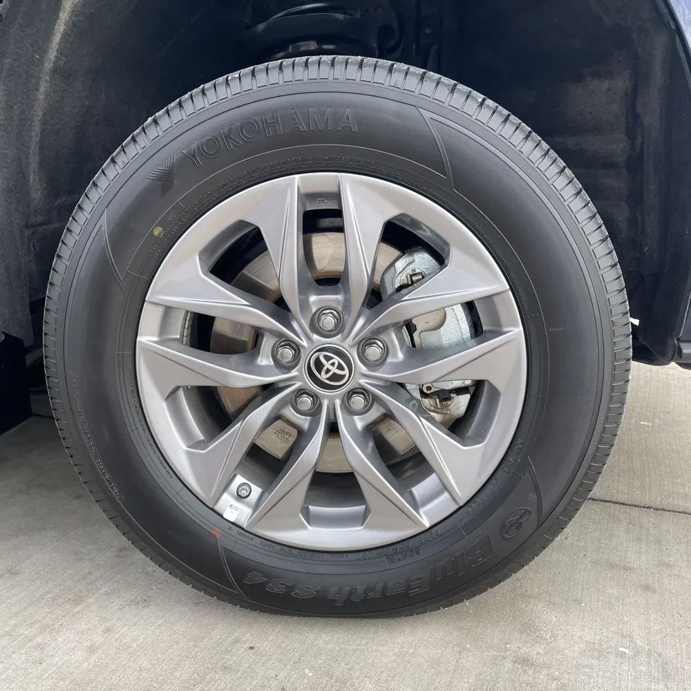 2023 Toyota Sienna XLE 8-Passenger