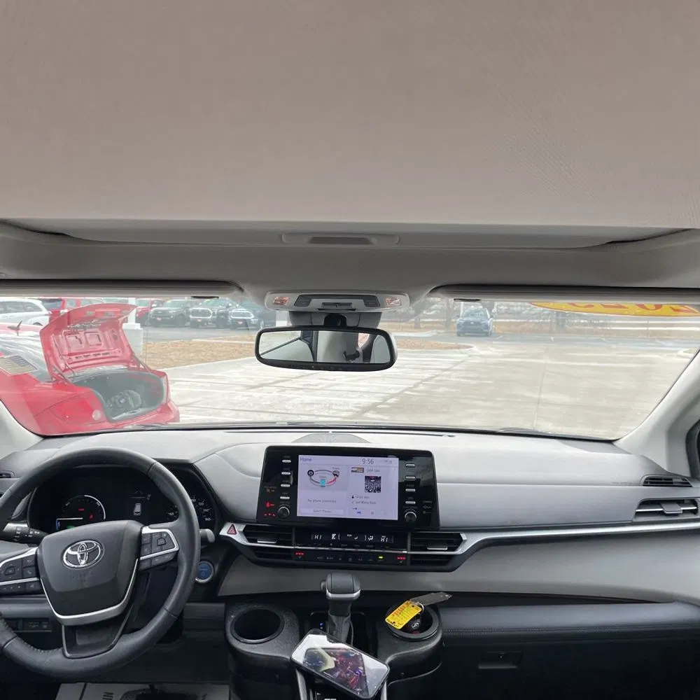 2023 Toyota Sienna XLE 8-Passenger