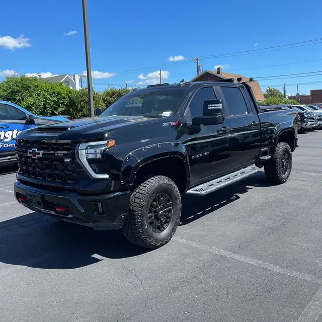 2024 Chevrolet Silverado 2500HD ZR2