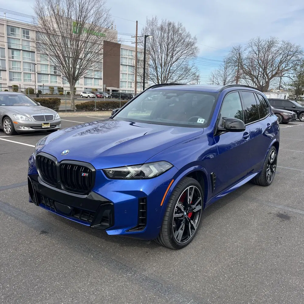2025 BMW X5 M60i