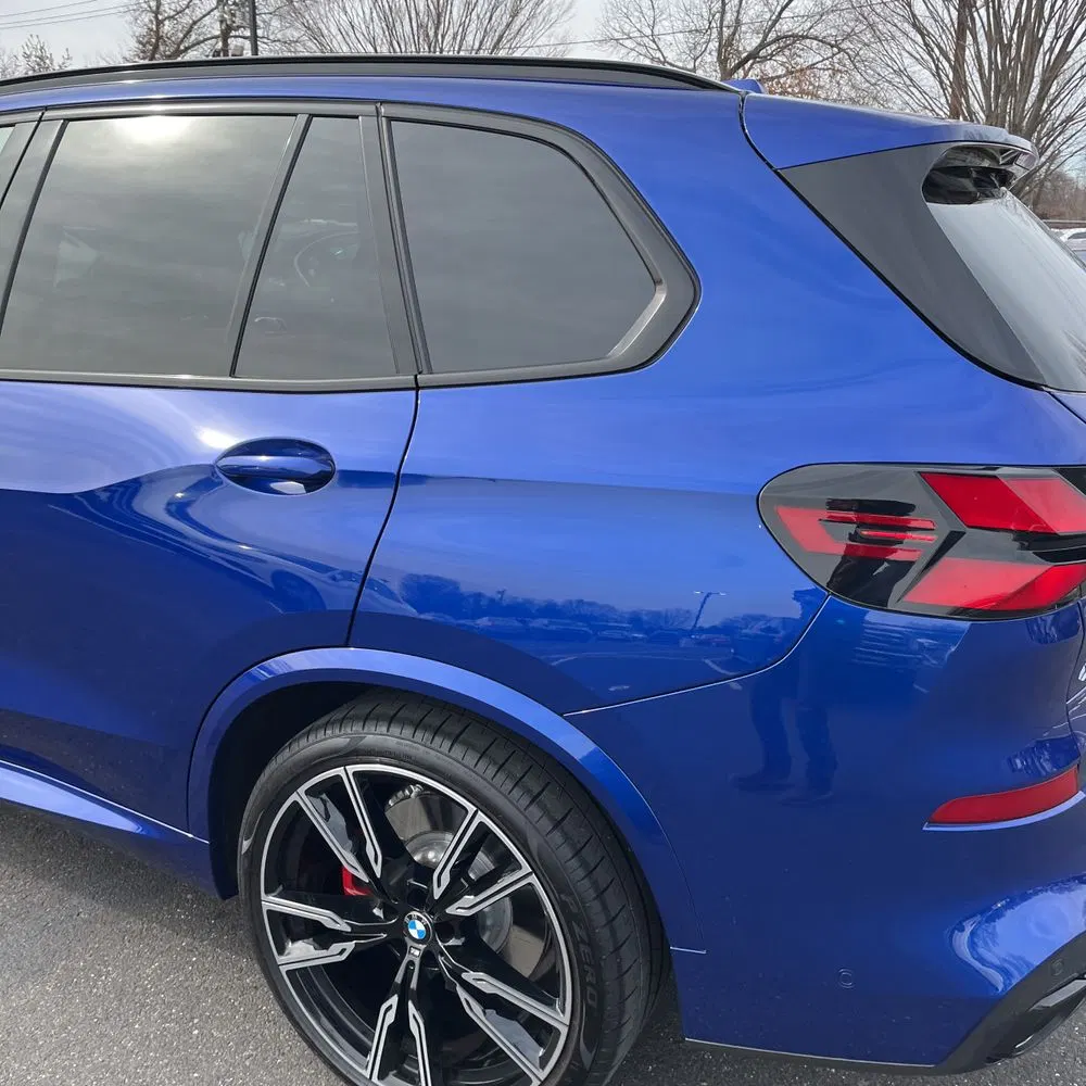 2025 BMW X5 M60i