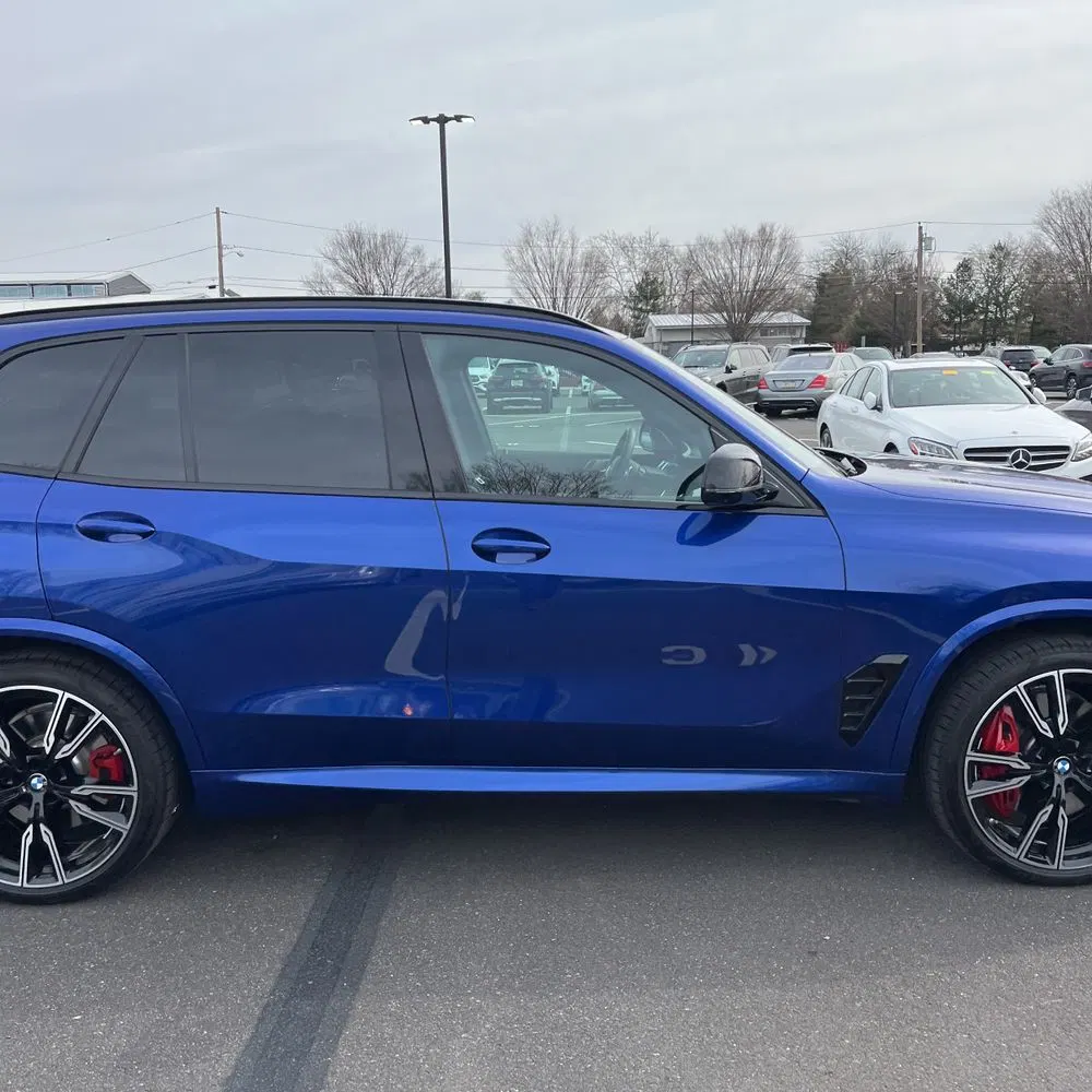2025 BMW X5 M60i